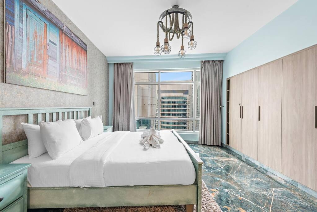 First Class 2br Stunning Fountain View Appartement *